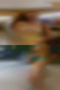 I am a gemstone white sexy girls pussy dealer.
